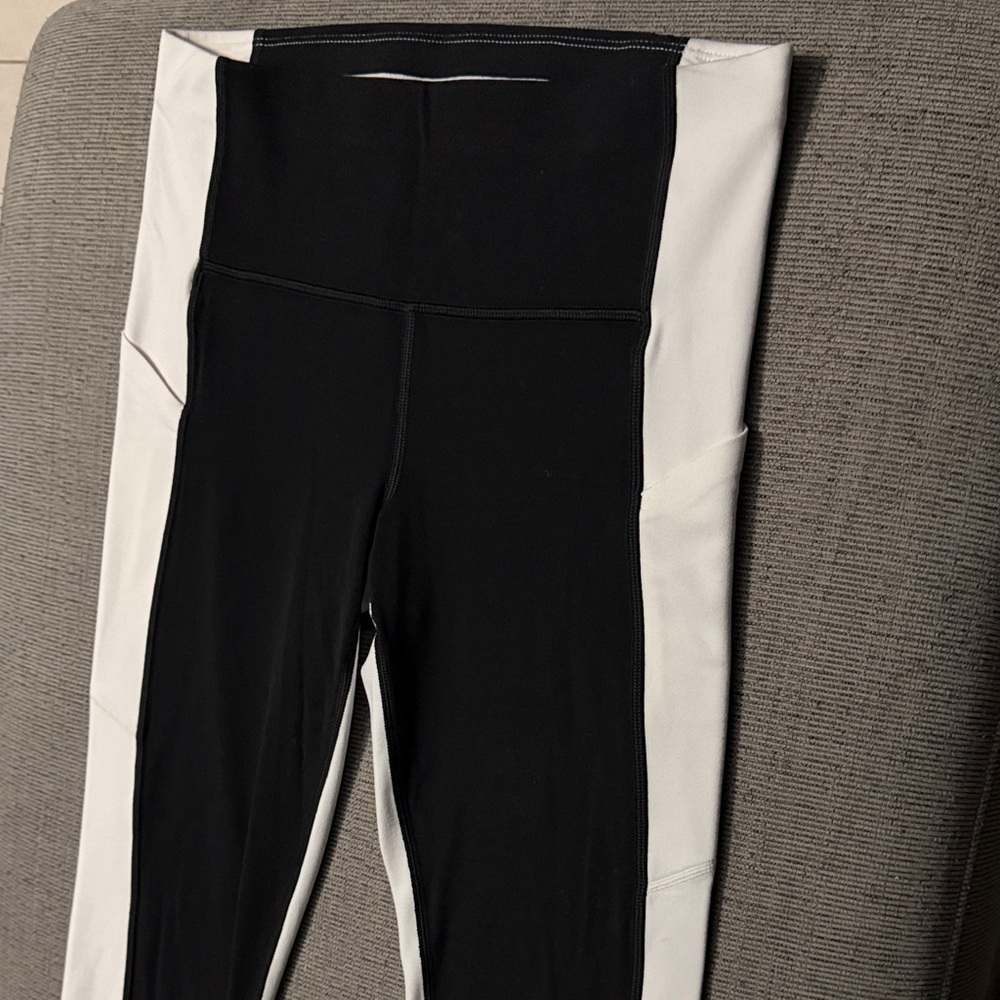 Athleta Yon 7/8 Tight Leggings - Picture 3 of 4